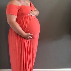 Beautiful Coral Maternity dress